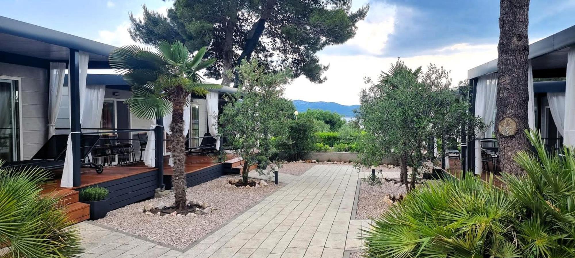 Dalmaris Camp - Prestige Mobile Homes Biograd Na Moru Bagian luar foto